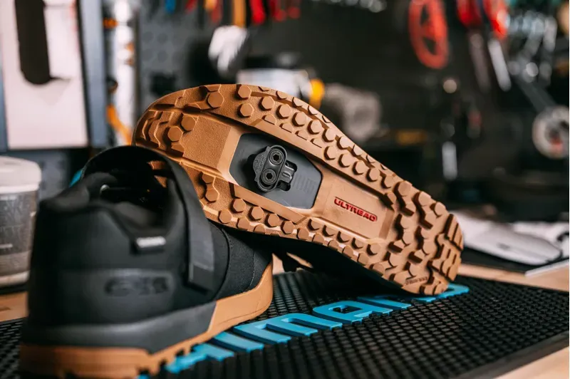 Shimano MT001 MTB SPD cleats multi-entry-1