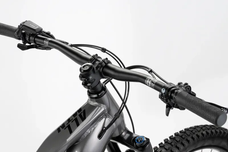 Haibike Allmtn 4 Electric Mountain Bike in Silver / Red / Black-5