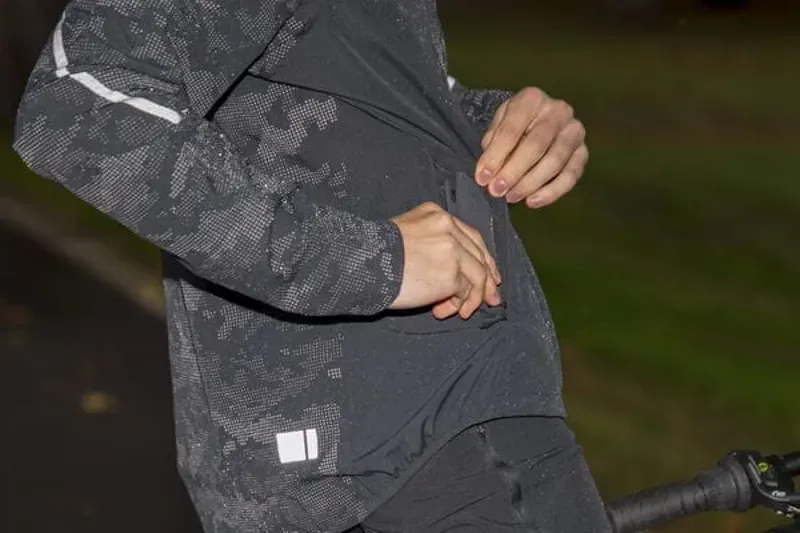 Madison Roam Men's 2-Layer Waterproof Jacket Stellar Tech Black-3