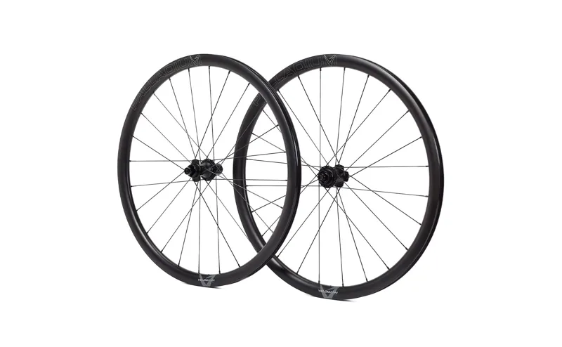 Velomann Palladium 30 Carbon Shimano HG11 Wheelset