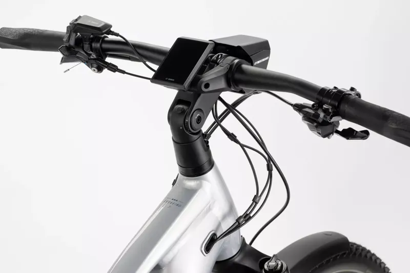 Haibike Trekking 7 Electric Hybrid Bike Soft Grey / Red / Blue-3