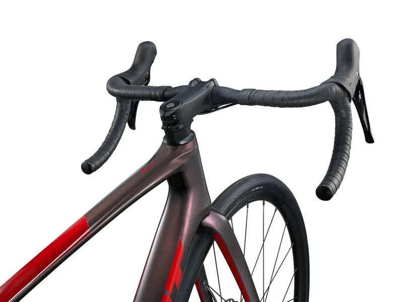 Giant Defy Advanced 2 Carbon Road Bike Tiger Red Dried Chili