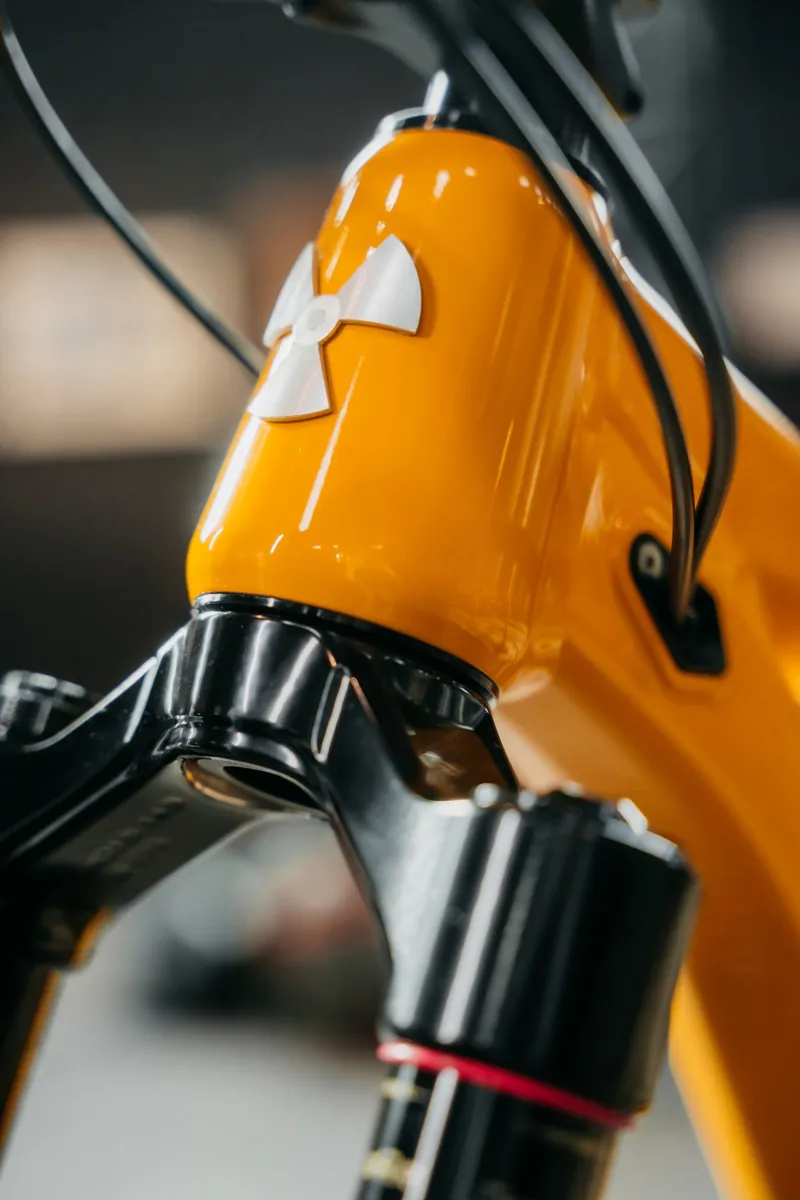 Nukeproof Mega 297/290 Alloy Pro Full Supension Mountain Bike Yellow-6