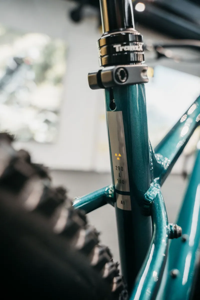 Nukeproof Tracker Pro Hardtail Mountain Bike in Turquoise -3