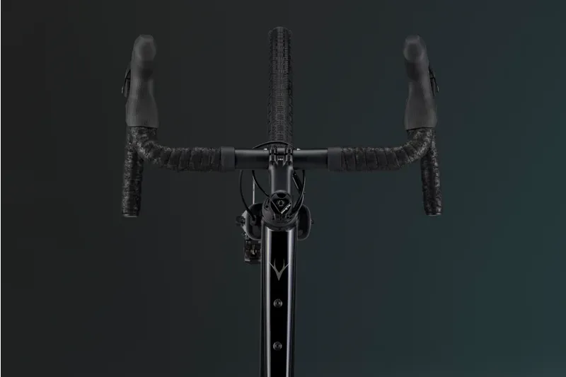 Whyte Tourus Gravel Bike in Black and Silver-4