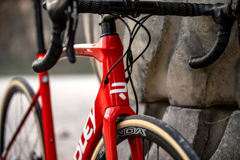 Ridley Fenix SL Disc Ultegra Carbon Road Bike Medium Red / Pearl White-4
