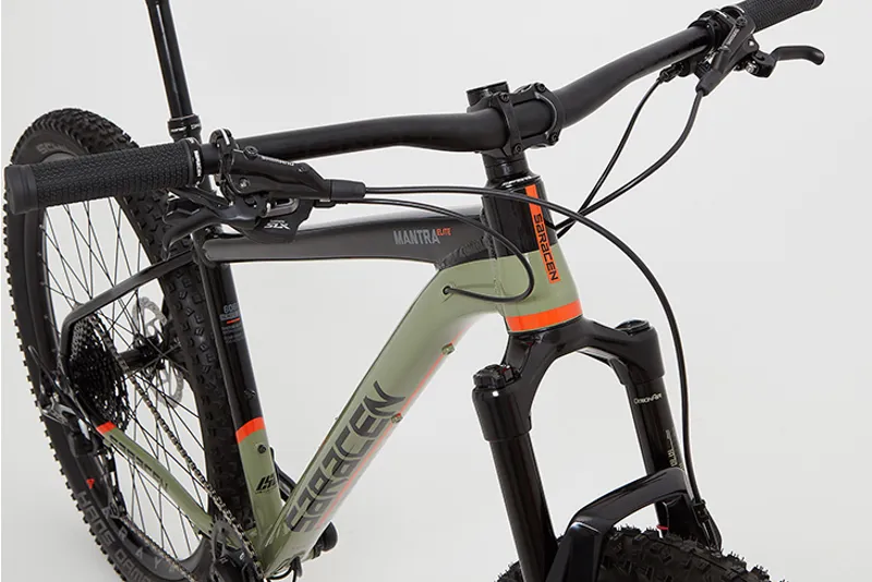 Saracen Mantra Elite LSL 2019 Mountain Bike Green / Black-3