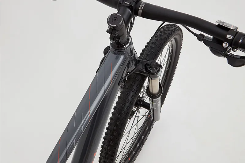 Saracen Zenith Pro 2019 Mountain Bike Black / Orange-4