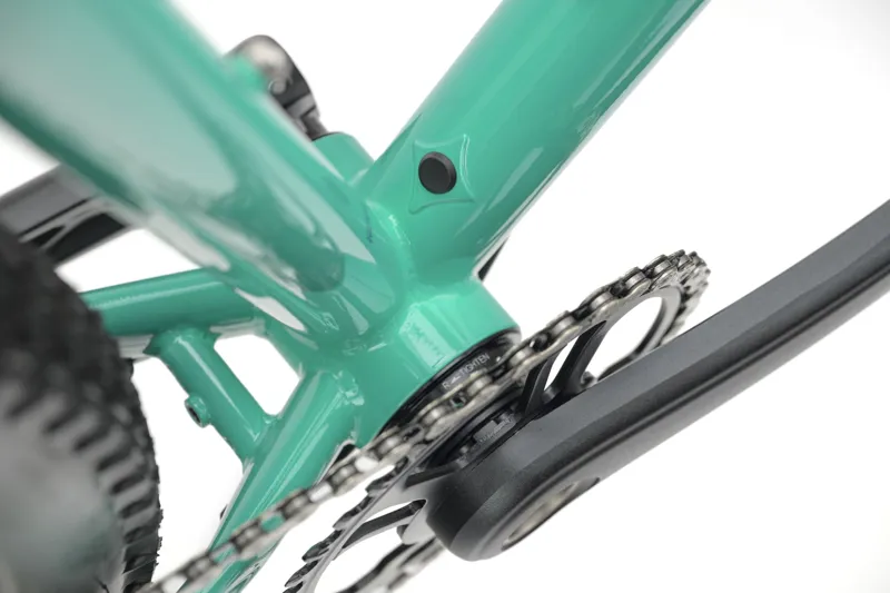 Genesis Vagabond 20 Gravel Bike in Green Latifah-2