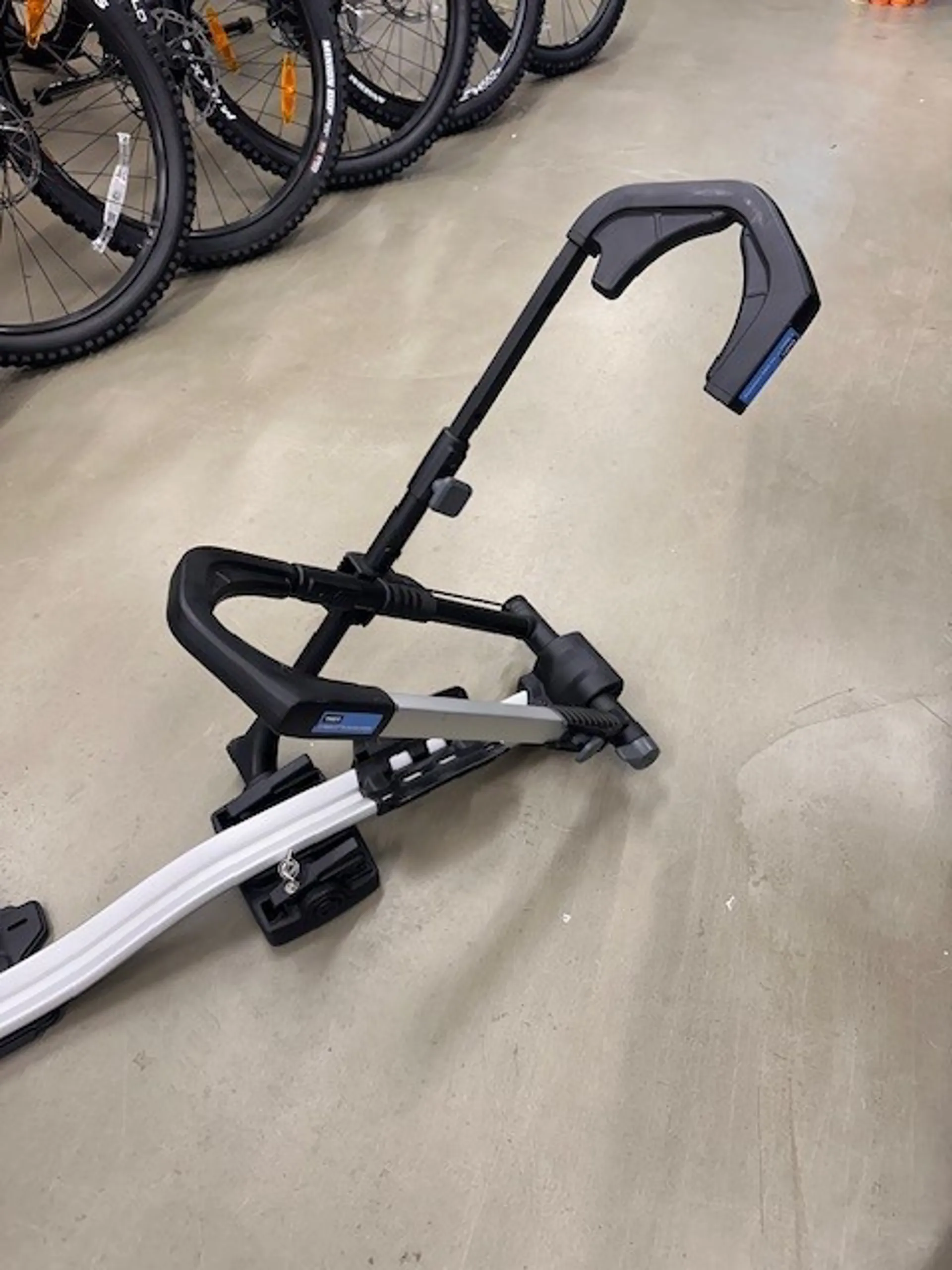 Ex Display Thule 599 UpRide Cycle Rack Black / Silver