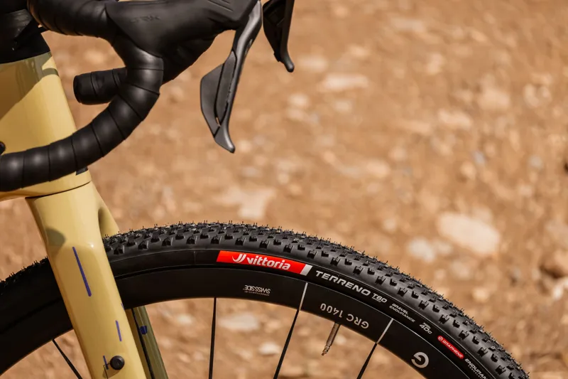 Vittoria Terreno T60 Mixed Gravel Endurance G2.0 TLR Tyre Black-2