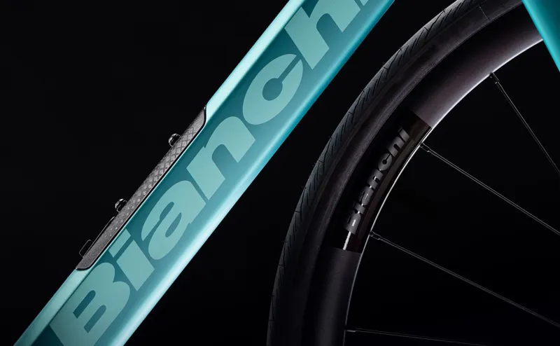 Bianchi Infinito 105 Di2 12sp Carbon Road Bike Metallic Celeste-4