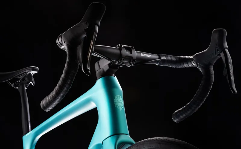 Bianchi Infinito 105 Di2 12sp Carbon Road Bike Metallic Celeste-3