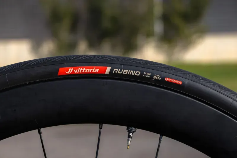 Vittoria Rubino V 700c-3